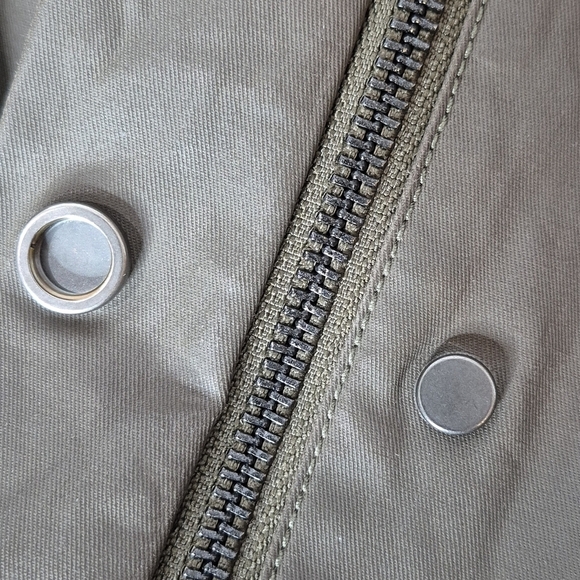 Eileen Fisher Olive Green Waxed Cotton Twill A-Line Jacket Hoodless - Size M - Picture 9 of 16